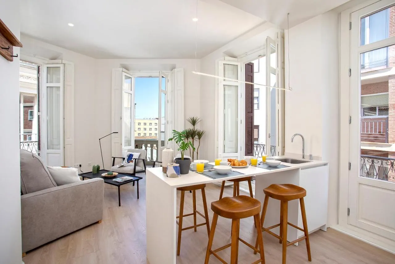 Apartamentos Thyssen Cisneros By Rent Me Málaga