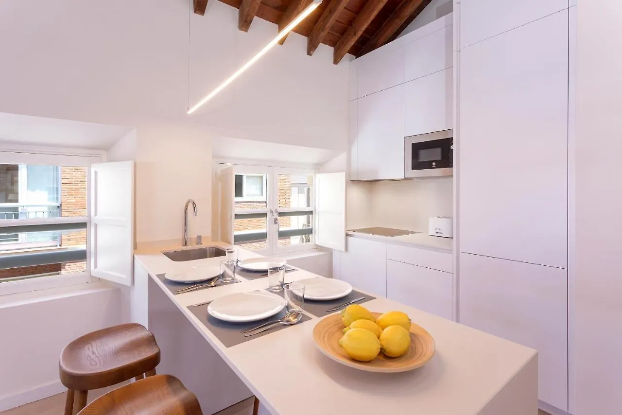 Apartamentos Thyssen Cisneros By Rent Me Málaga